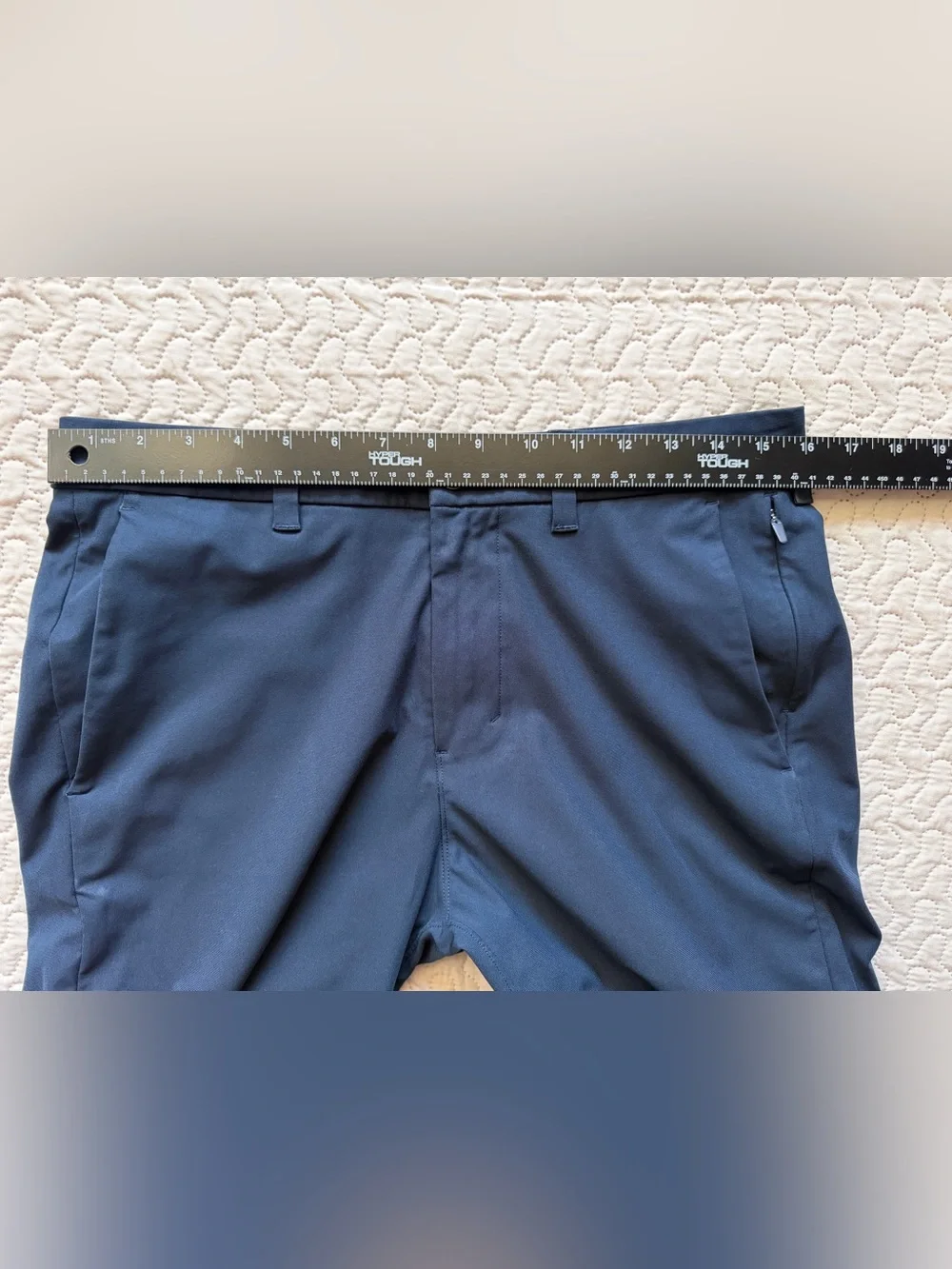 Lululemon Men’s Navy Blue Performance Pants Size 32x30 Tapered